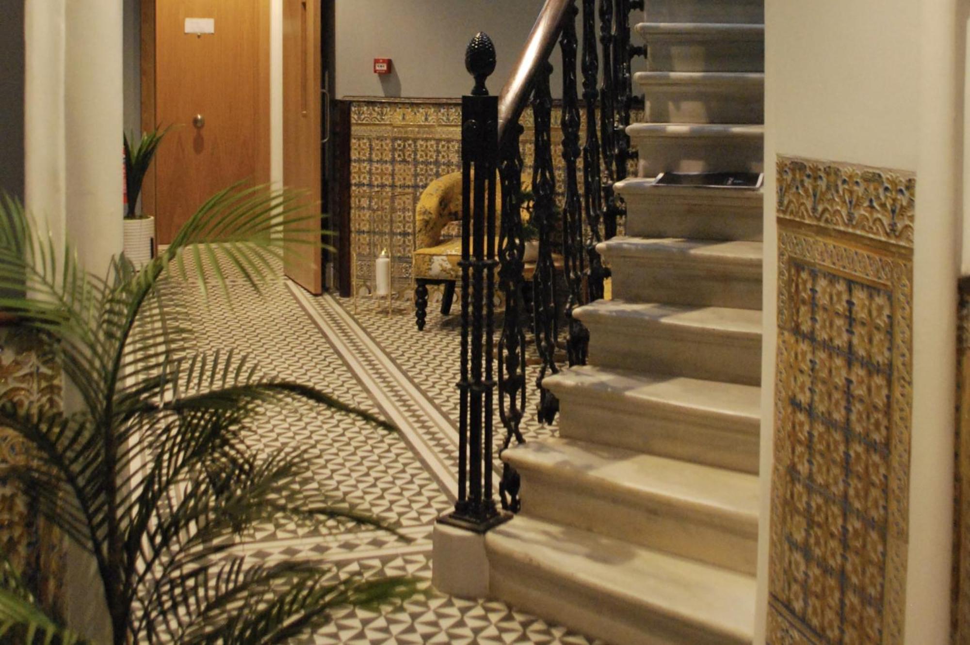 Fabulous City Centre Apartment - Grand Central House ยิบรอลตาร์ ภายนอก รูปภาพ