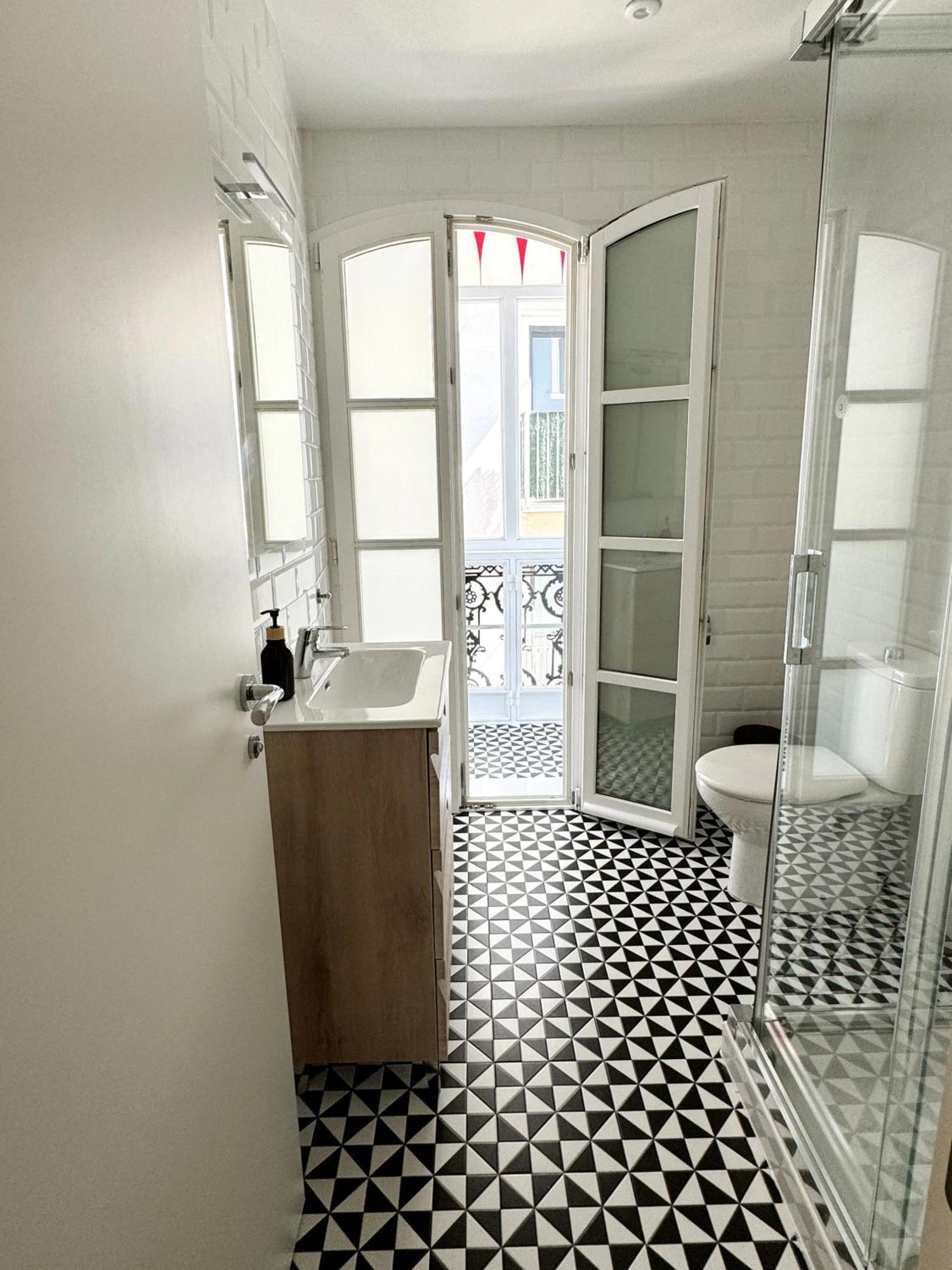 Fabulous City Centre Apartment - Grand Central House ยิบรอลตาร์ ภายนอก รูปภาพ