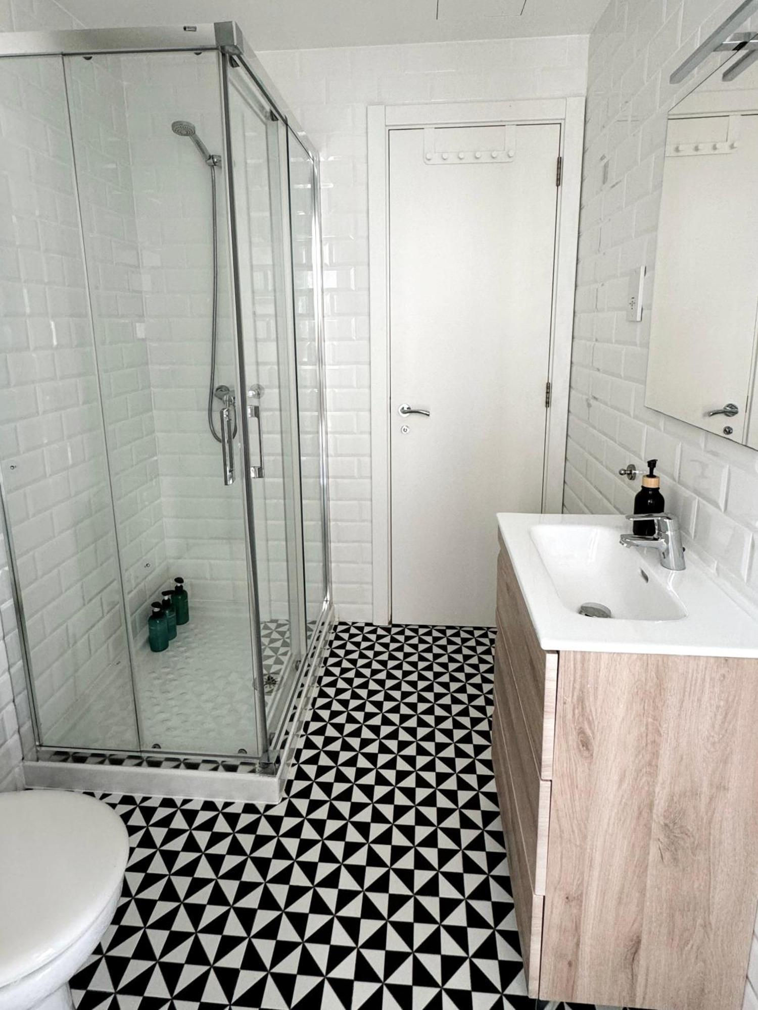 Fabulous City Centre Apartment - Grand Central House ยิบรอลตาร์ ภายนอก รูปภาพ