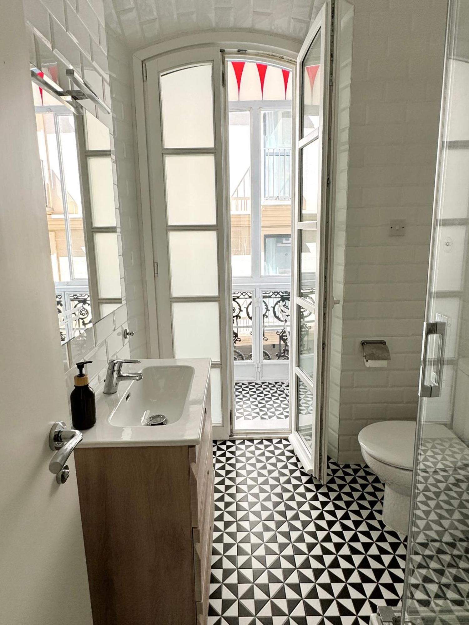Fabulous City Centre Apartment - Grand Central House ยิบรอลตาร์ ภายนอก รูปภาพ