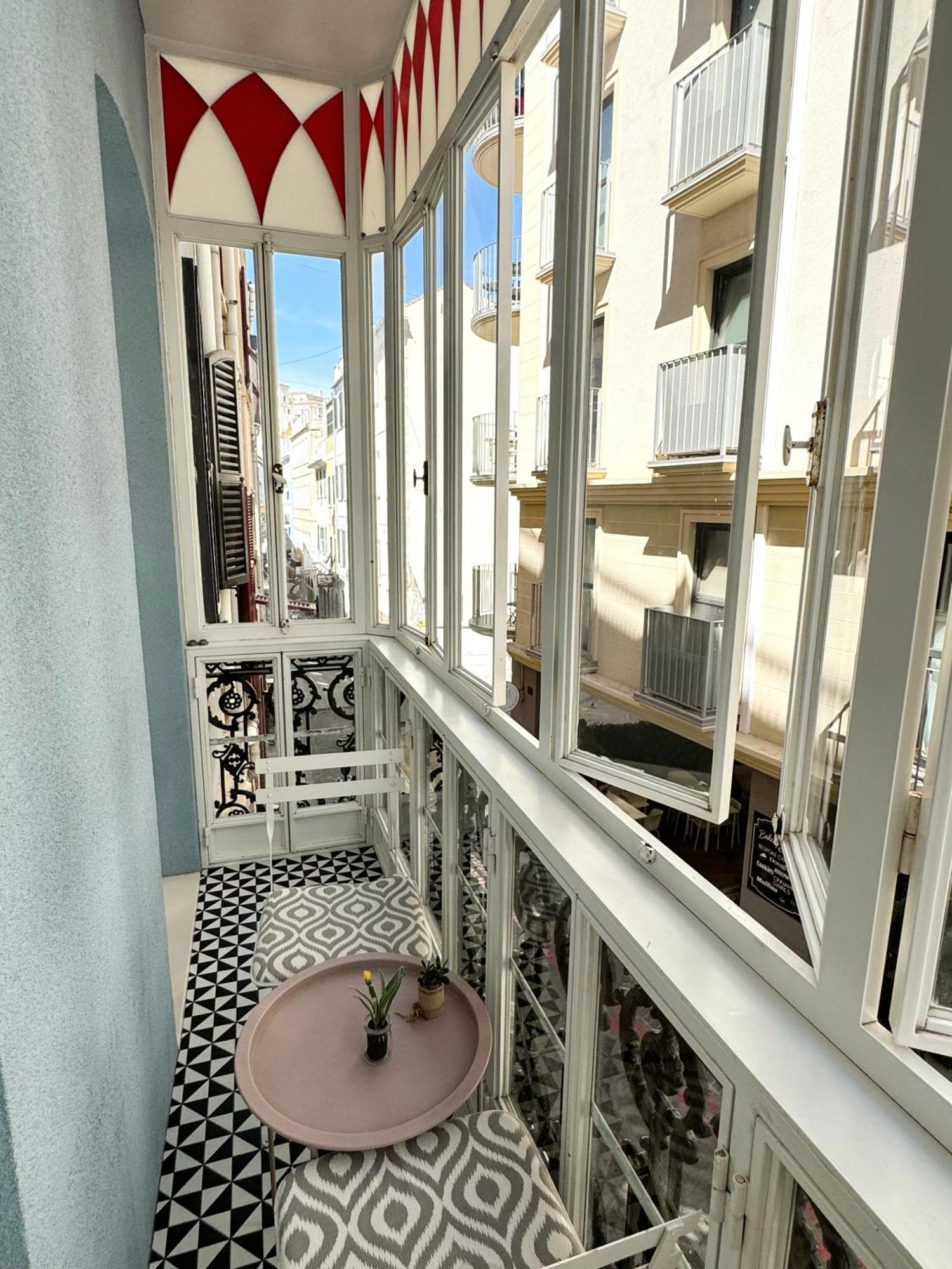Fabulous City Centre Apartment - Grand Central House ยิบรอลตาร์ ภายนอก รูปภาพ