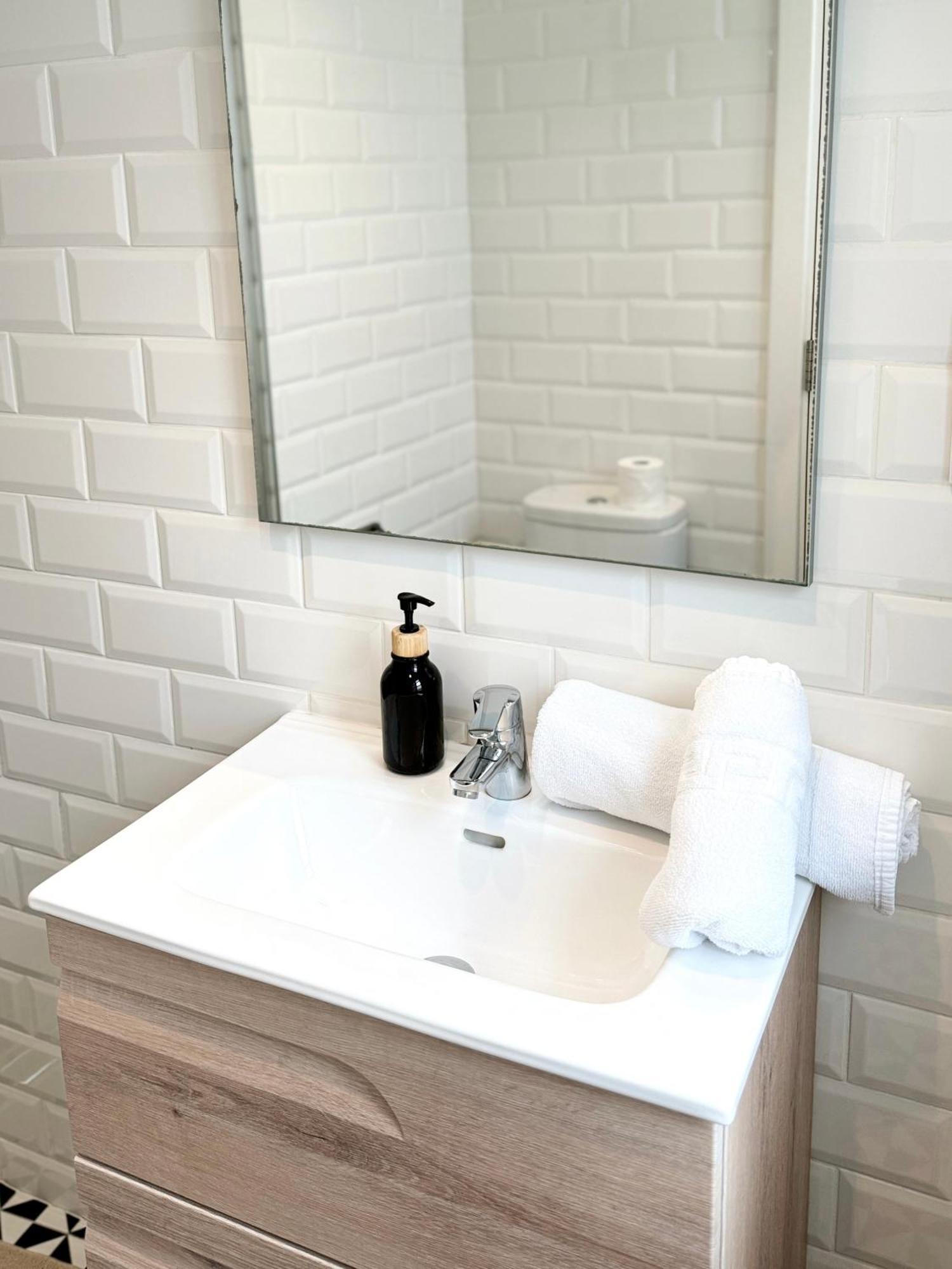 Fabulous City Centre Apartment - Grand Central House ยิบรอลตาร์ ภายนอก รูปภาพ